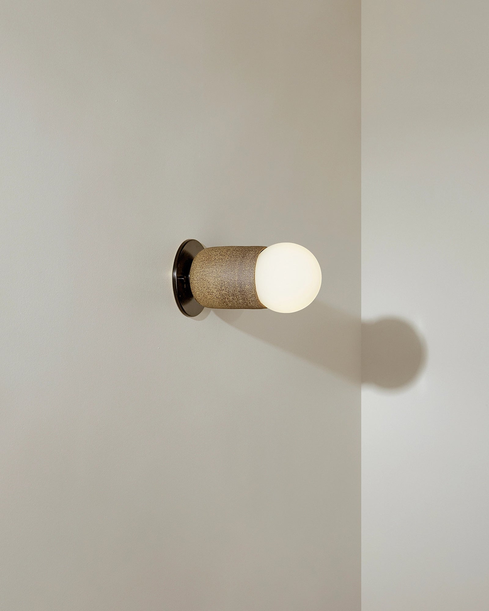 Terra 1 Wall Light