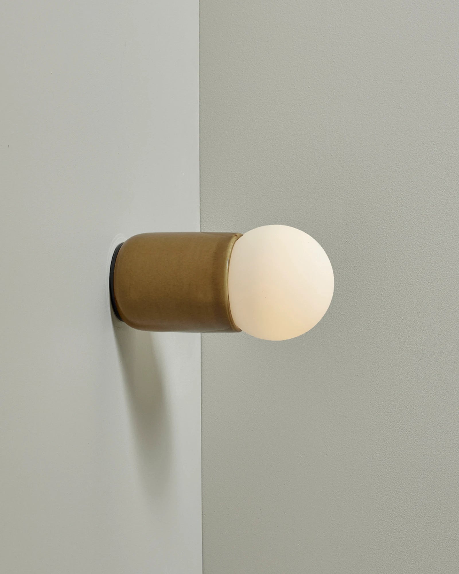 Terra 1 Wall Light