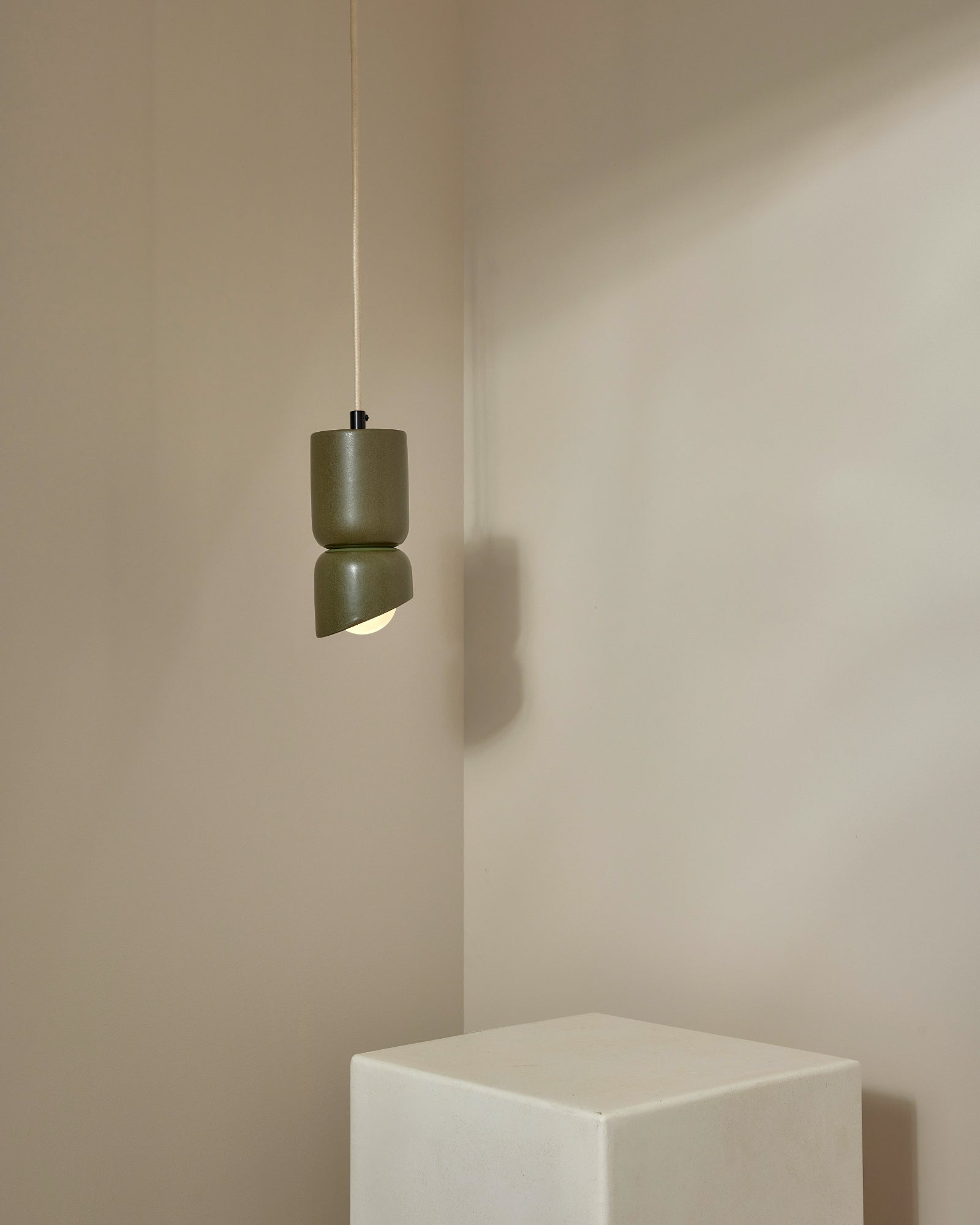 Terra 1.5 Pendant Light