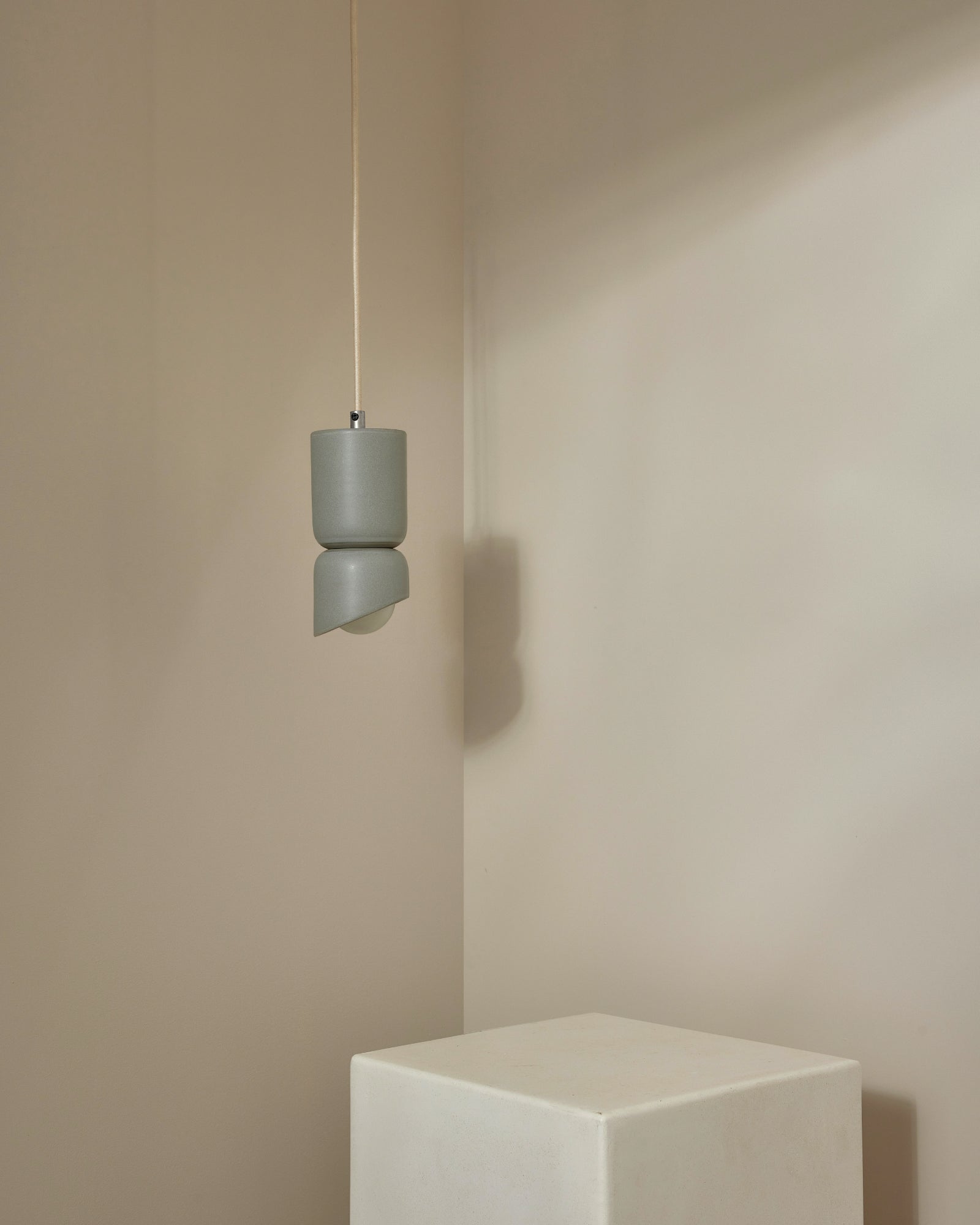 Terra 1.5 Pendant Light