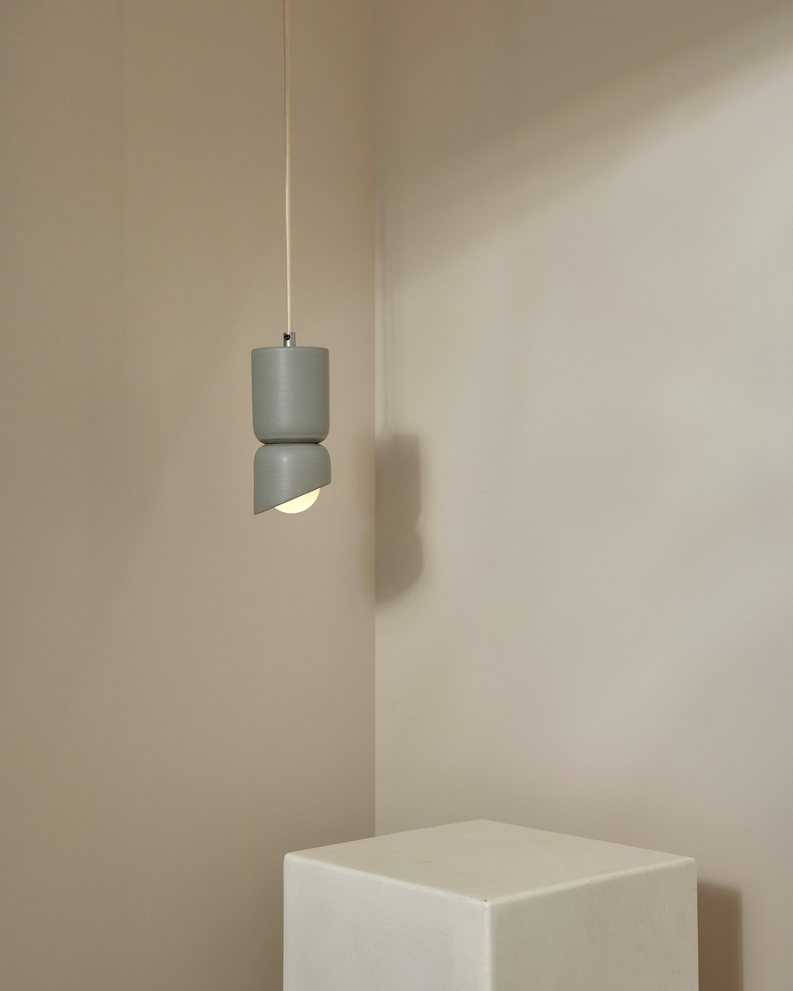 Terra 1.5 Pendant Light