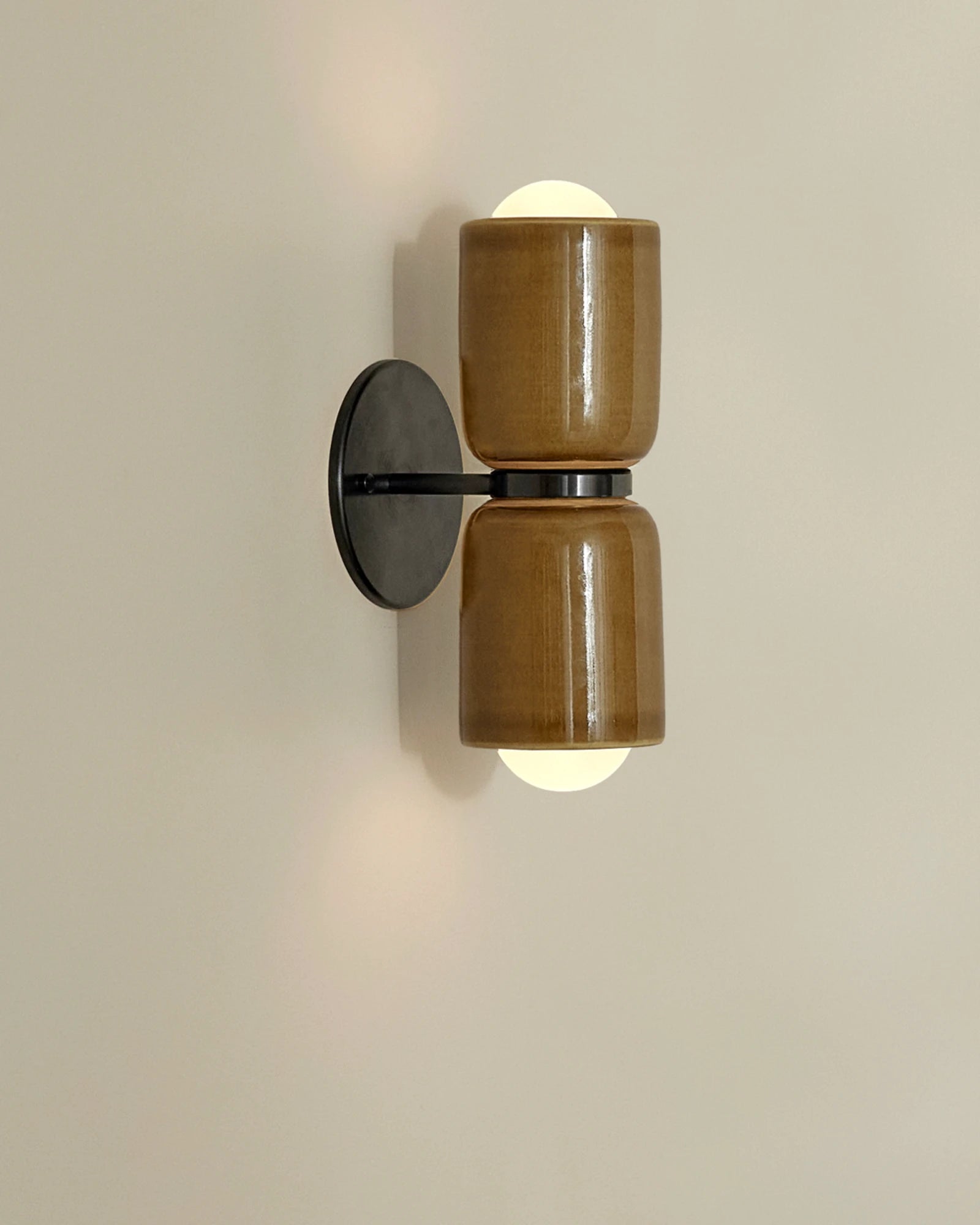 Terra 2 Wall Light