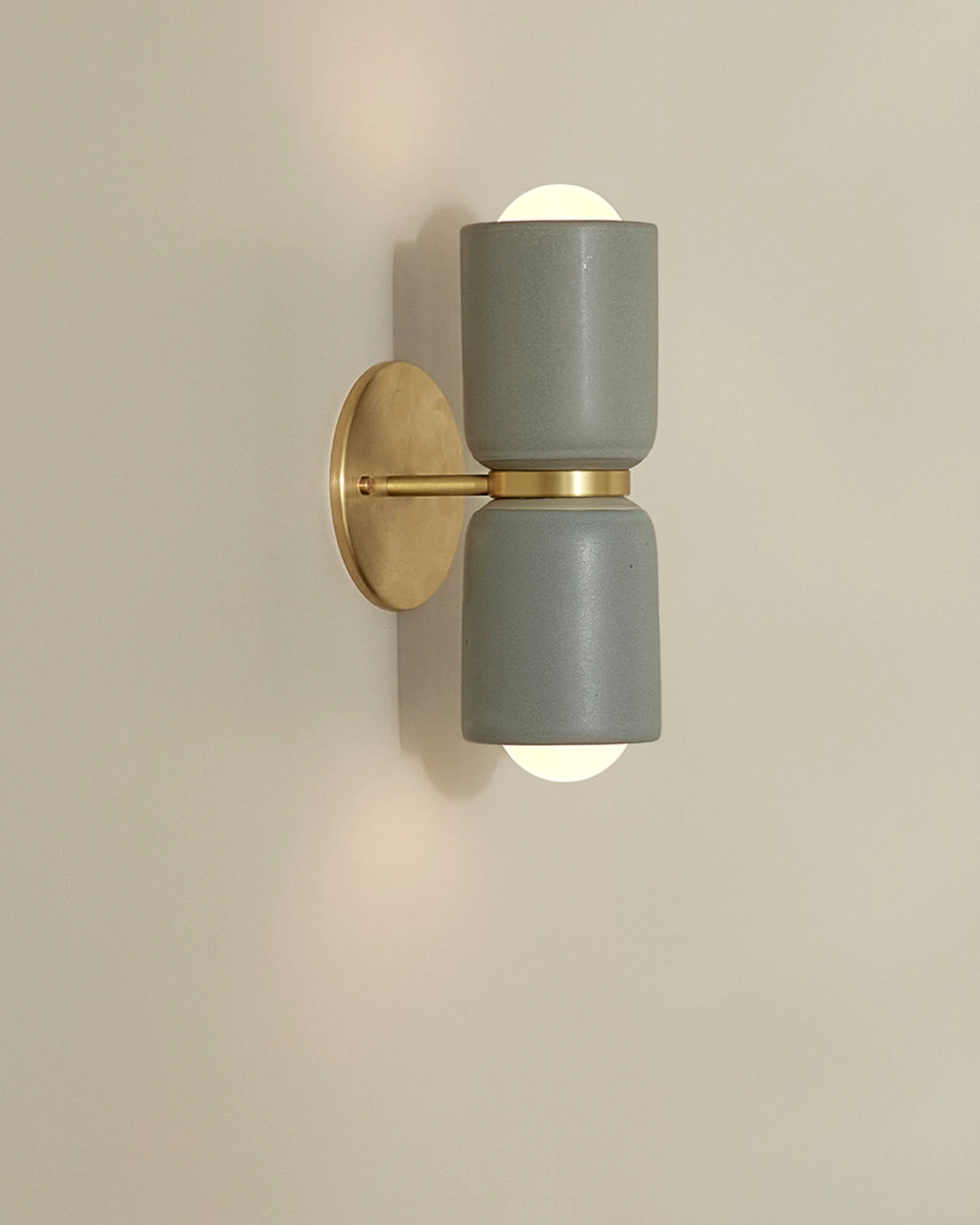 Terra 2 Wall Light