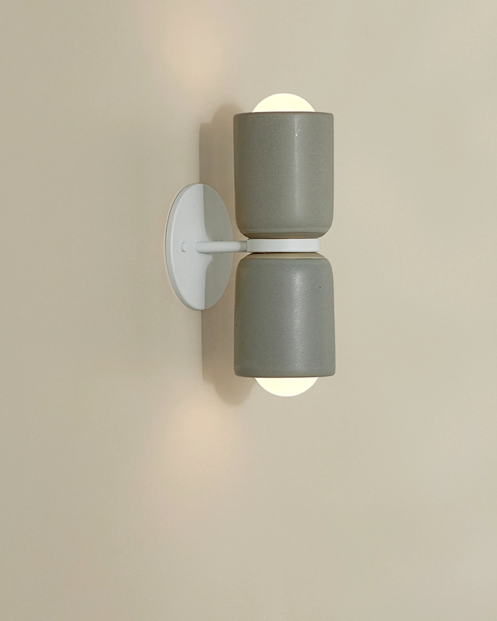 Terra 2 Wall Light