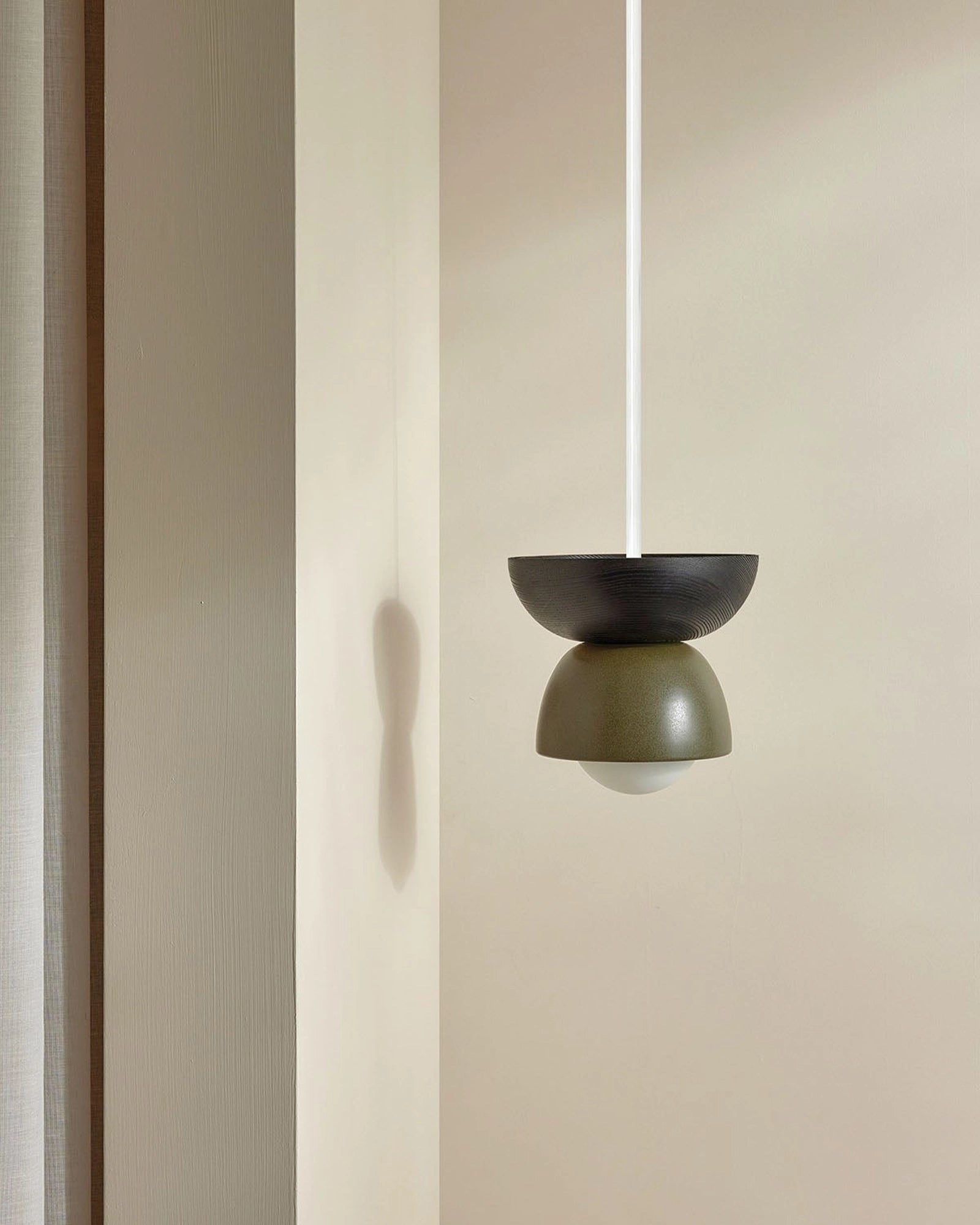 Terra 00 Rod Pendant Light