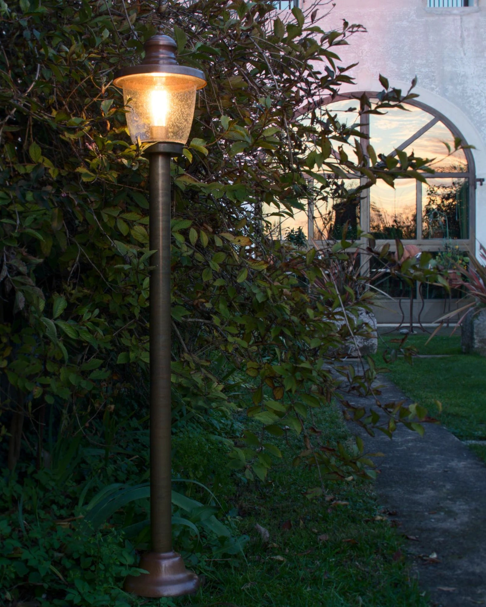 Venezia Pole Light