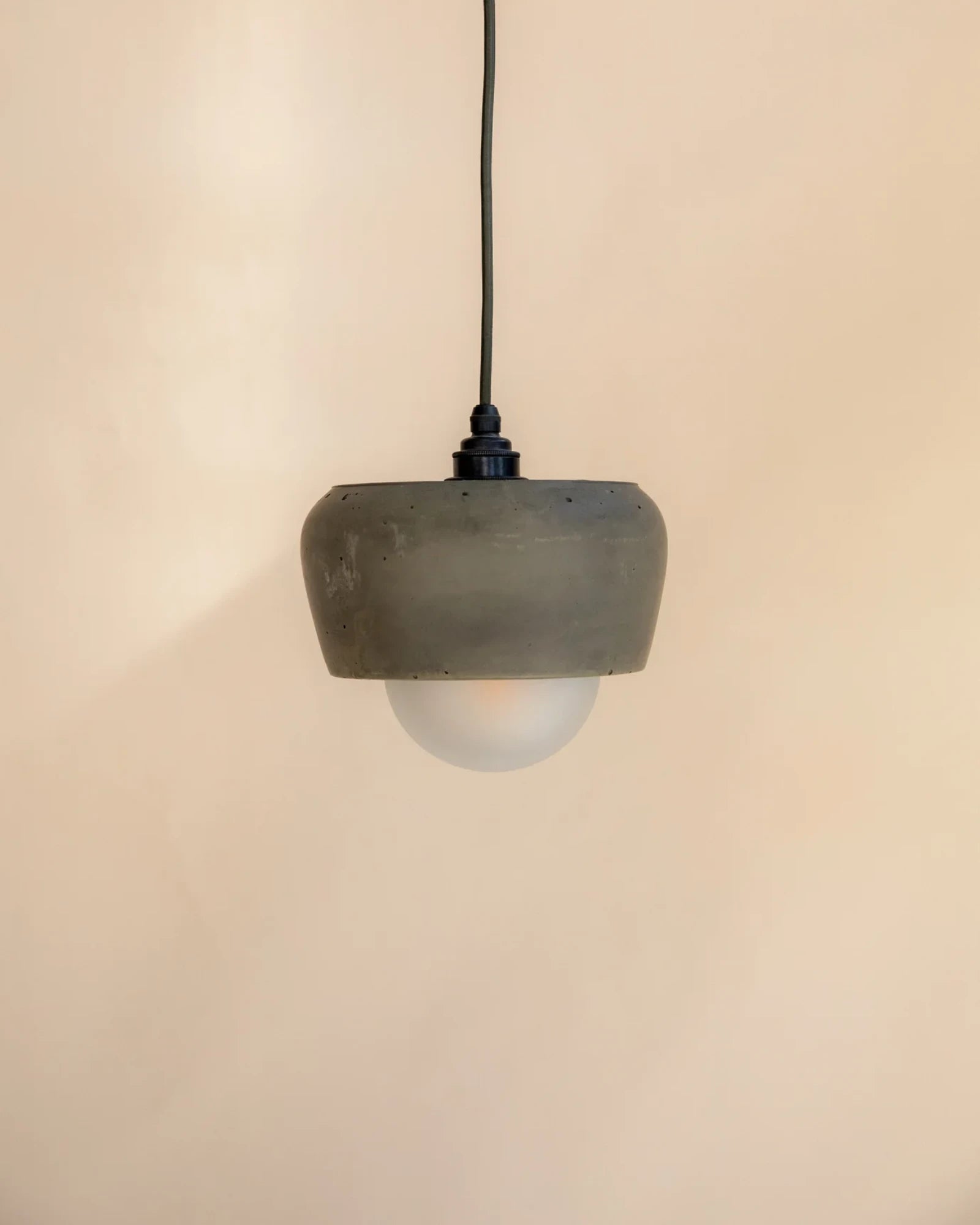 Wirru Pendant Light