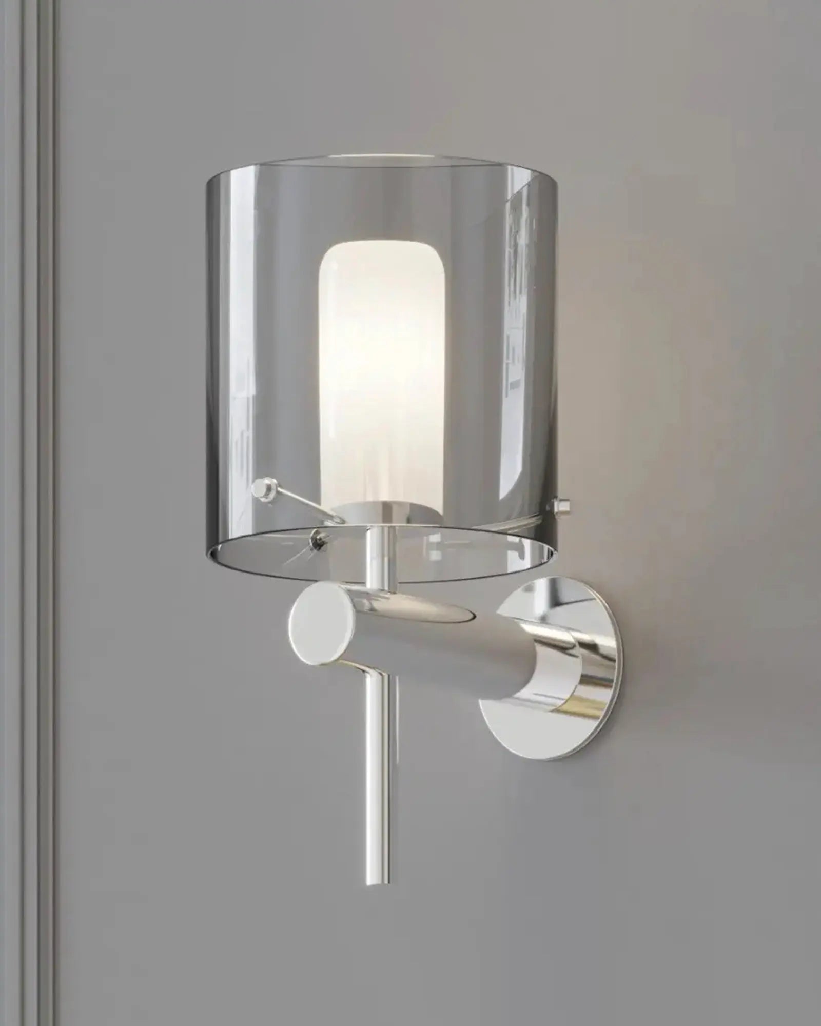 Arezzo Contemporary bathroom light in glass with diffuser detail