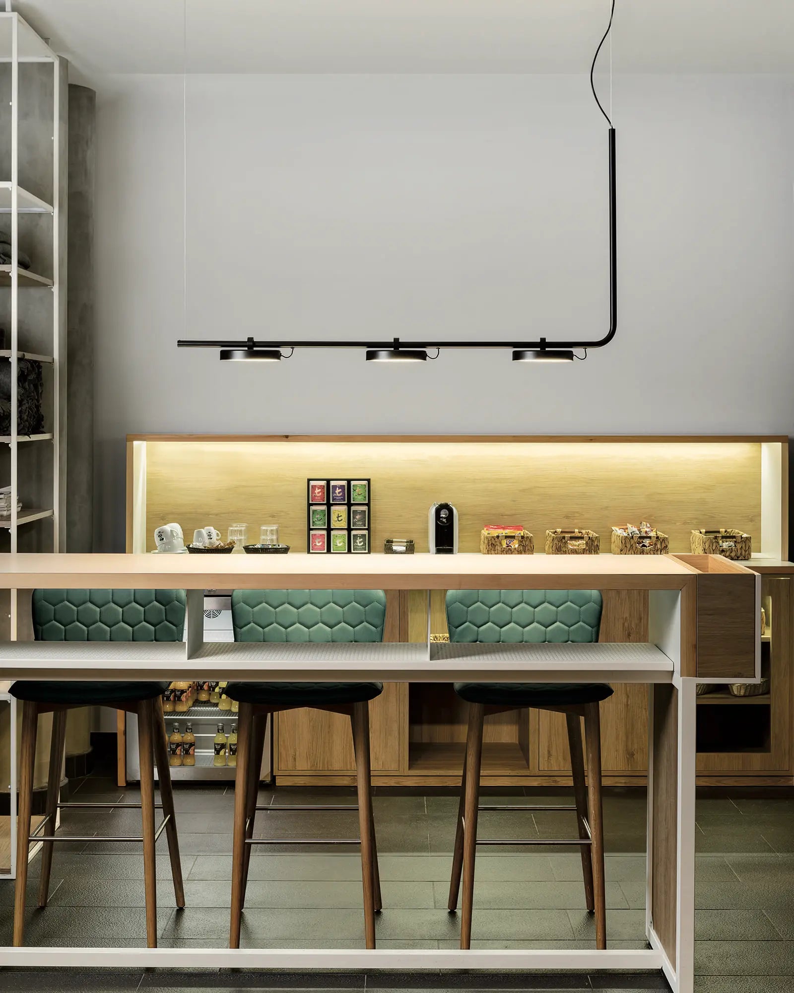 Aro Linear Pendant Light