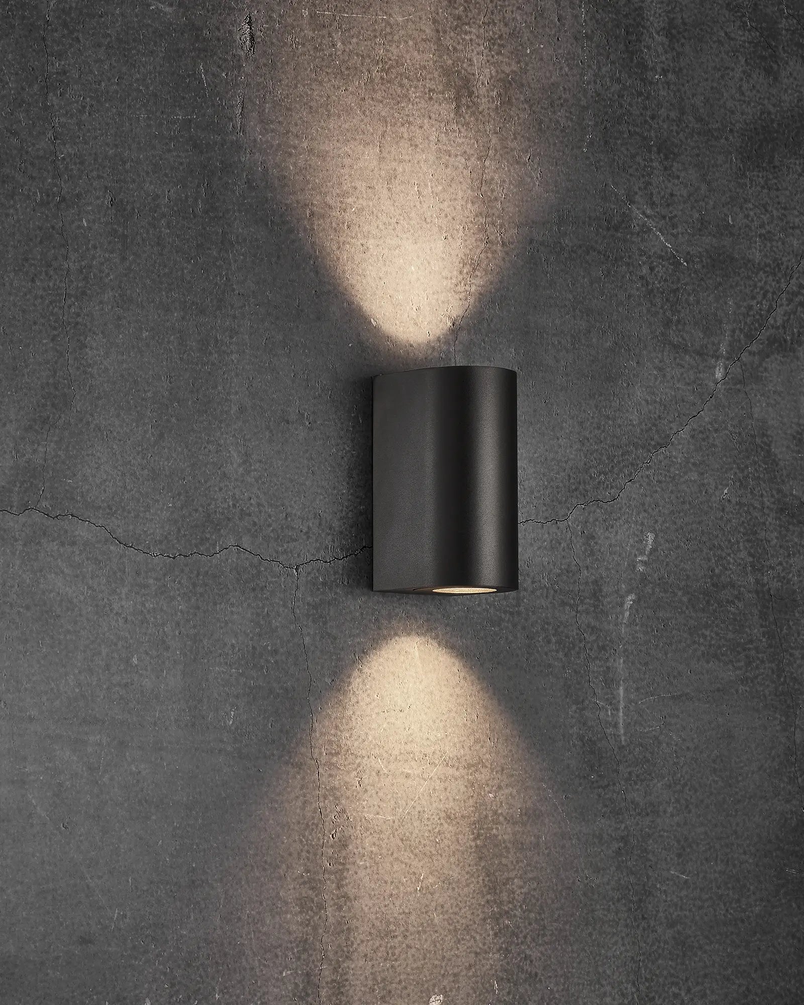 Canto 2 Maxi minimal Scandinavian outdoor cylinder wall light black