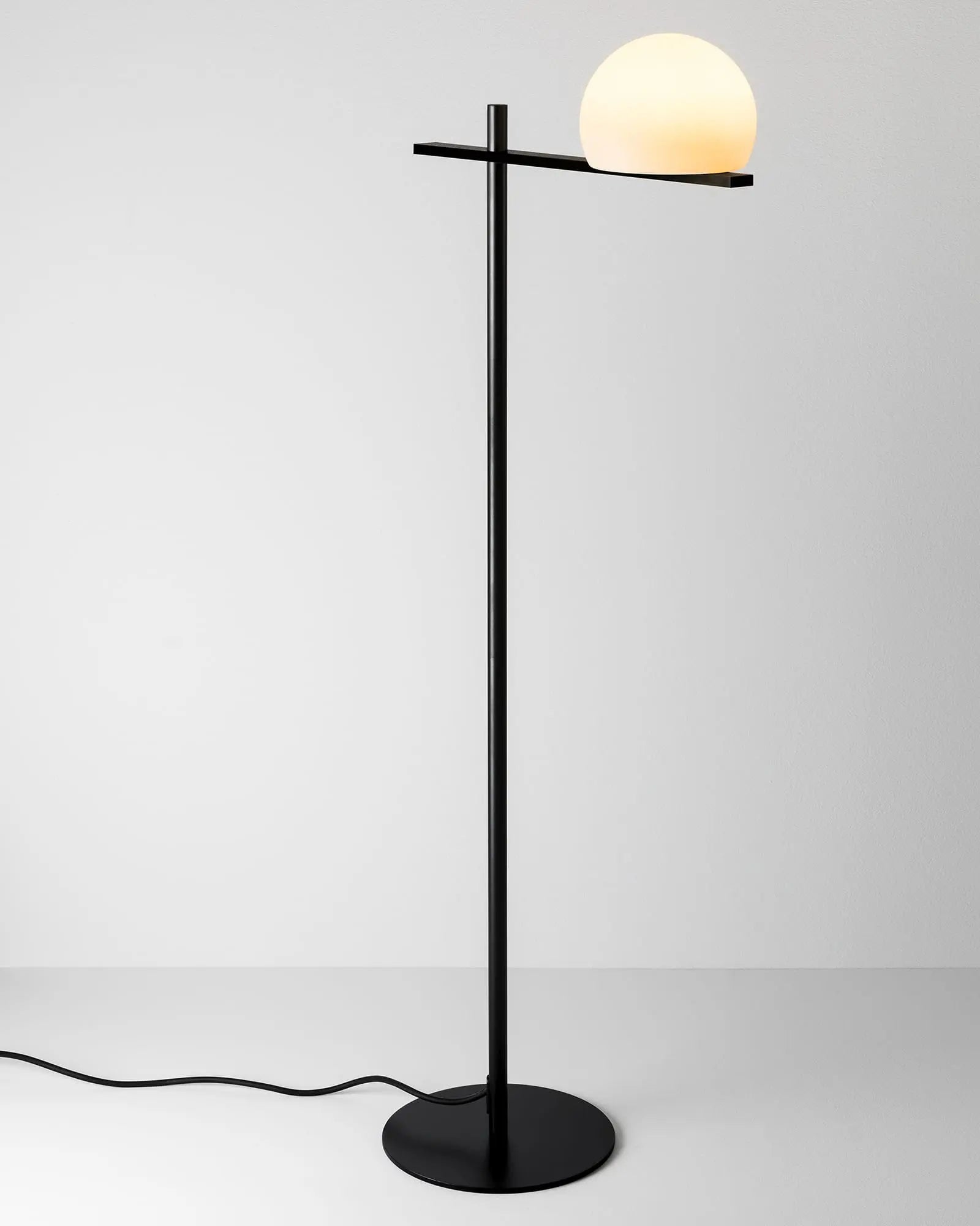 Circ Arm Floor Lamp