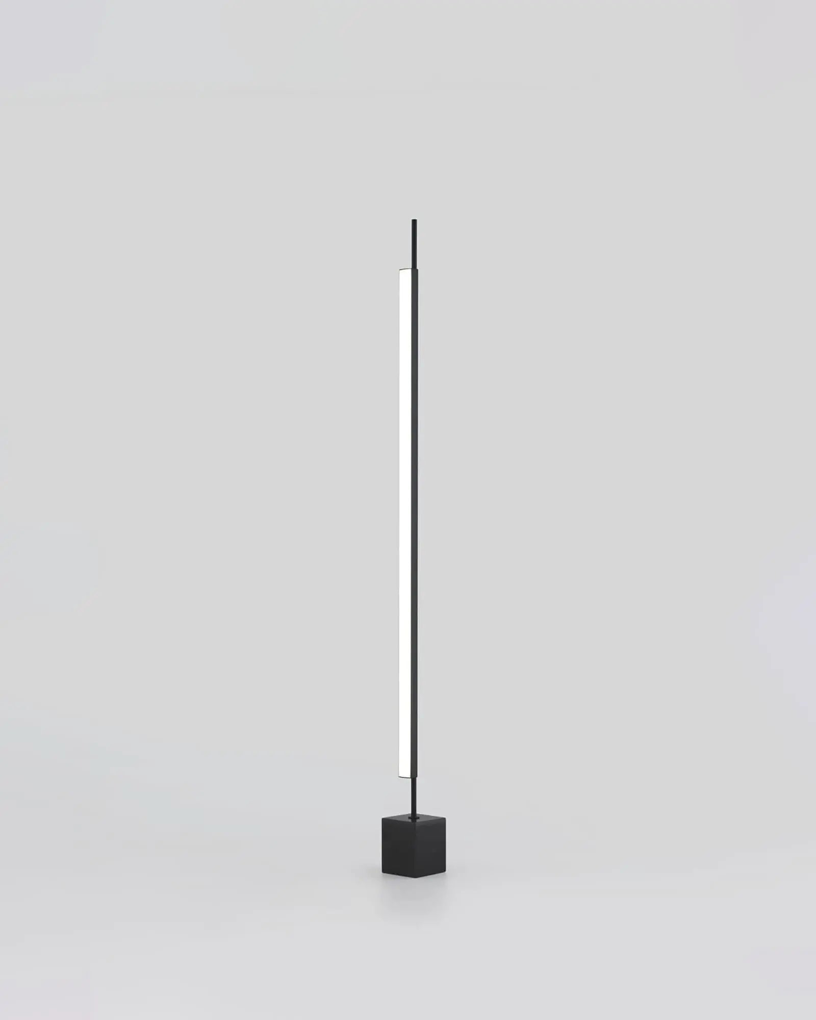Coln Contemporary minimalistic linear floor lamp product photo