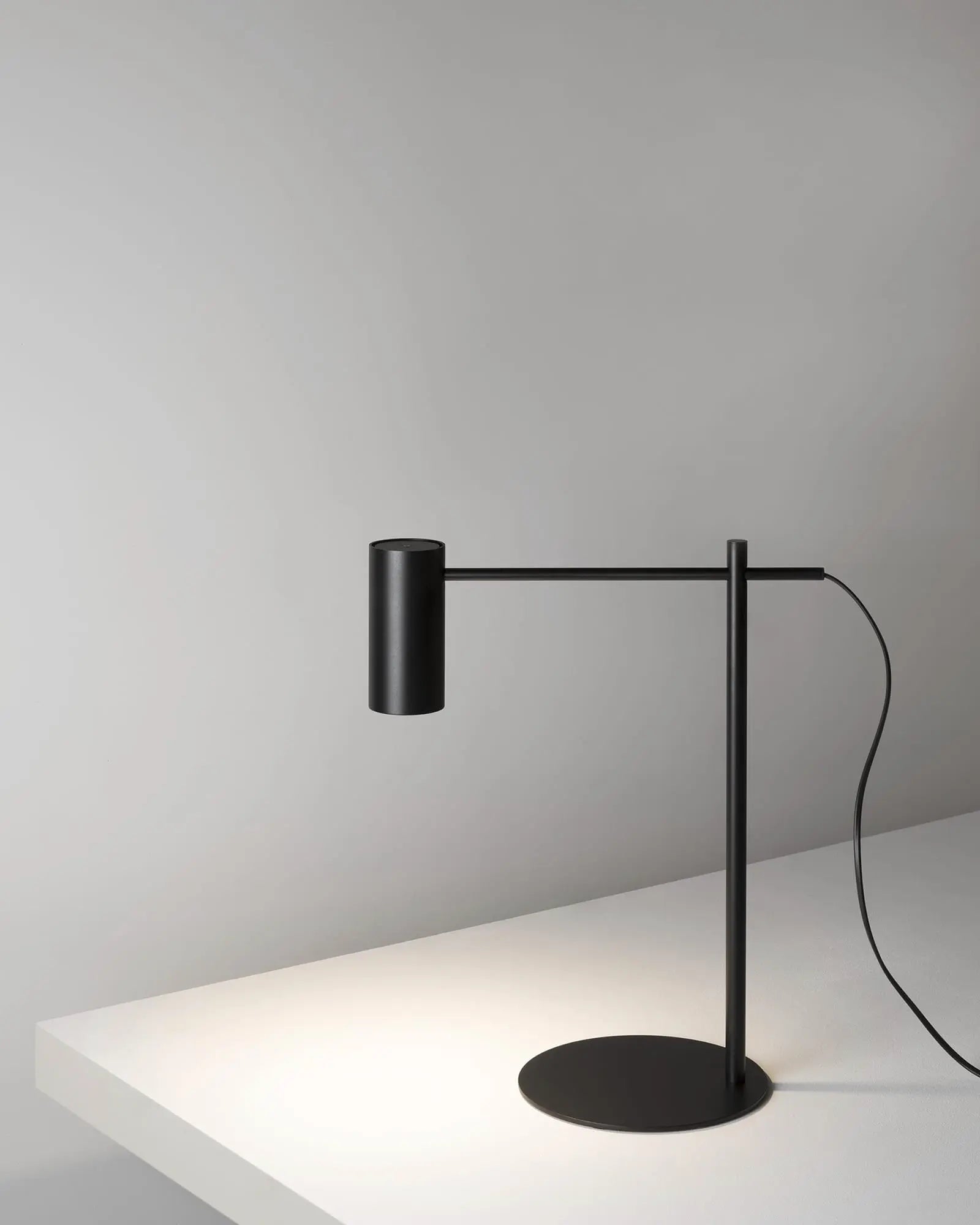 Cyls table lamp