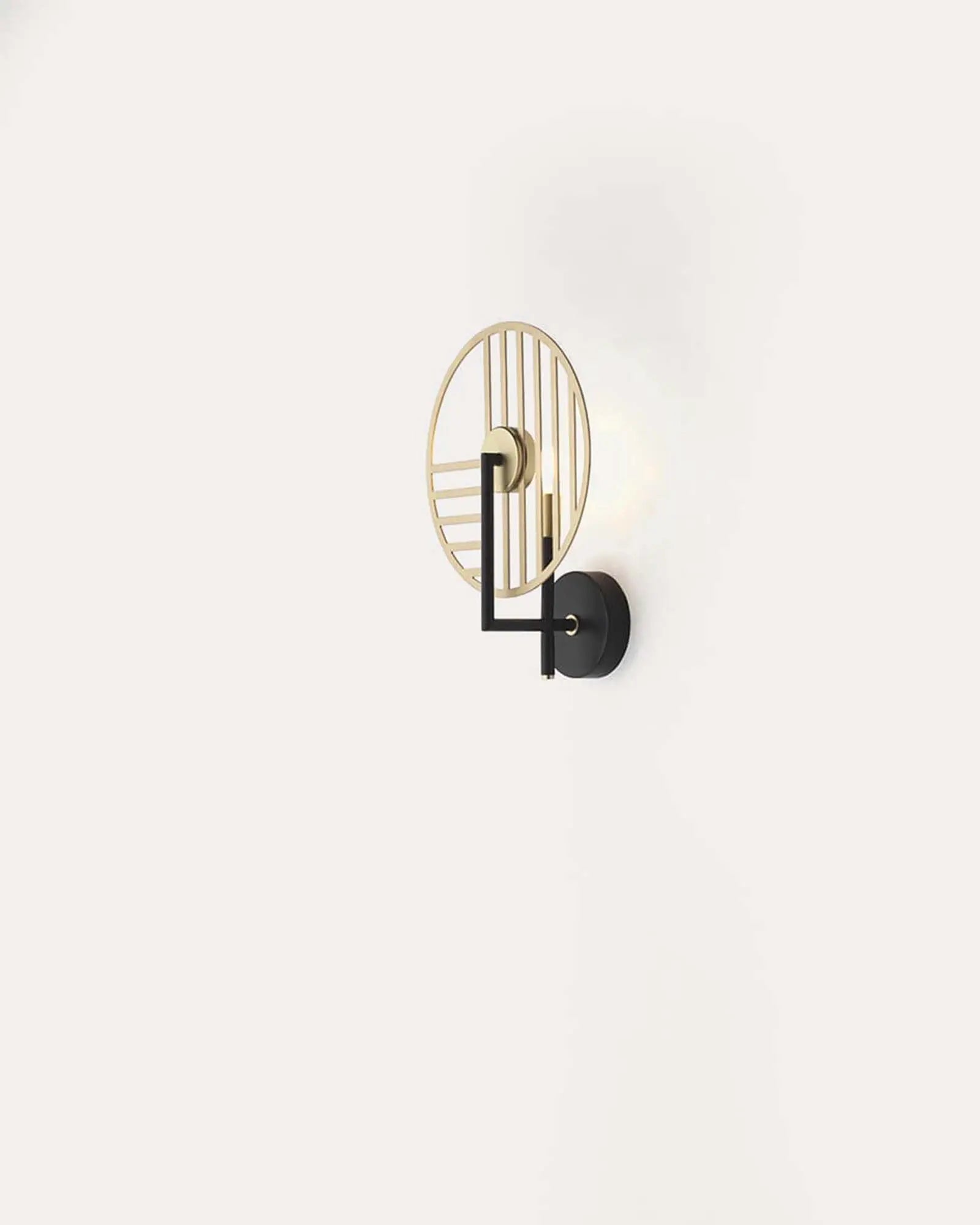 Erto Wall light minimalistic disc shade