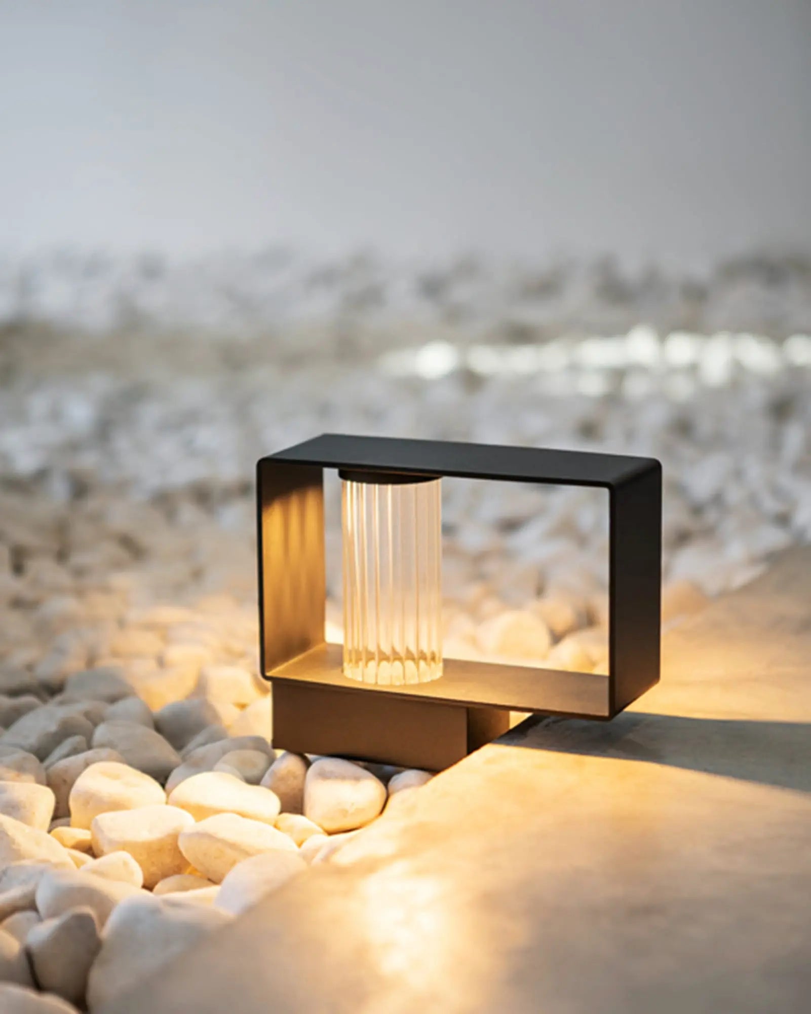 Frame Short Floor Lamp