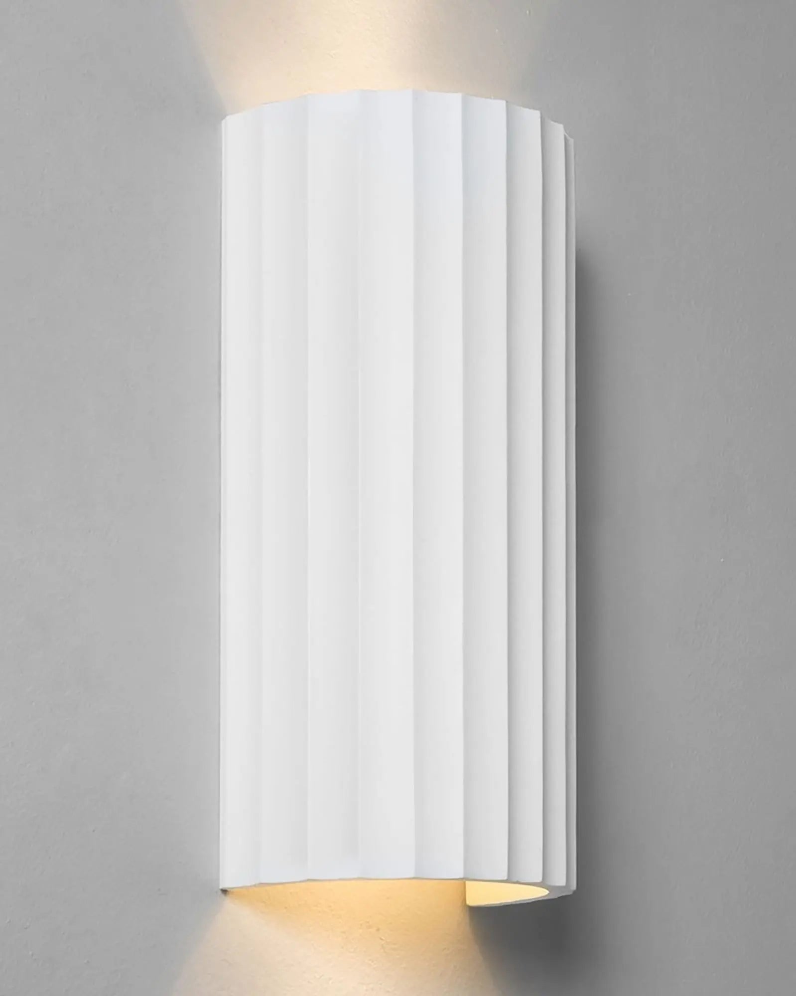 Kymi contemporary architectural wall light
