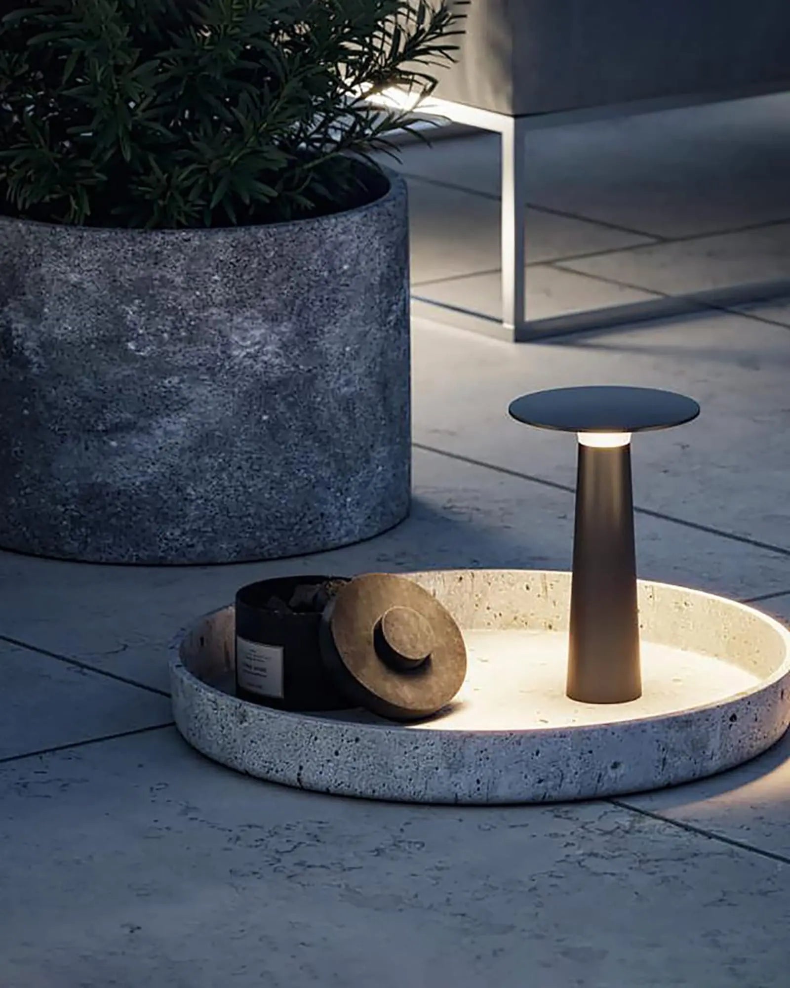 Lix outdoor modern portable table lamp