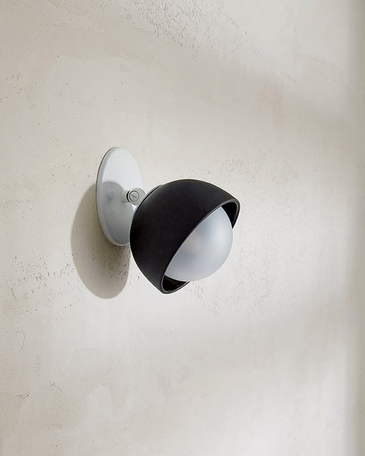 Terra 0 Wall Light