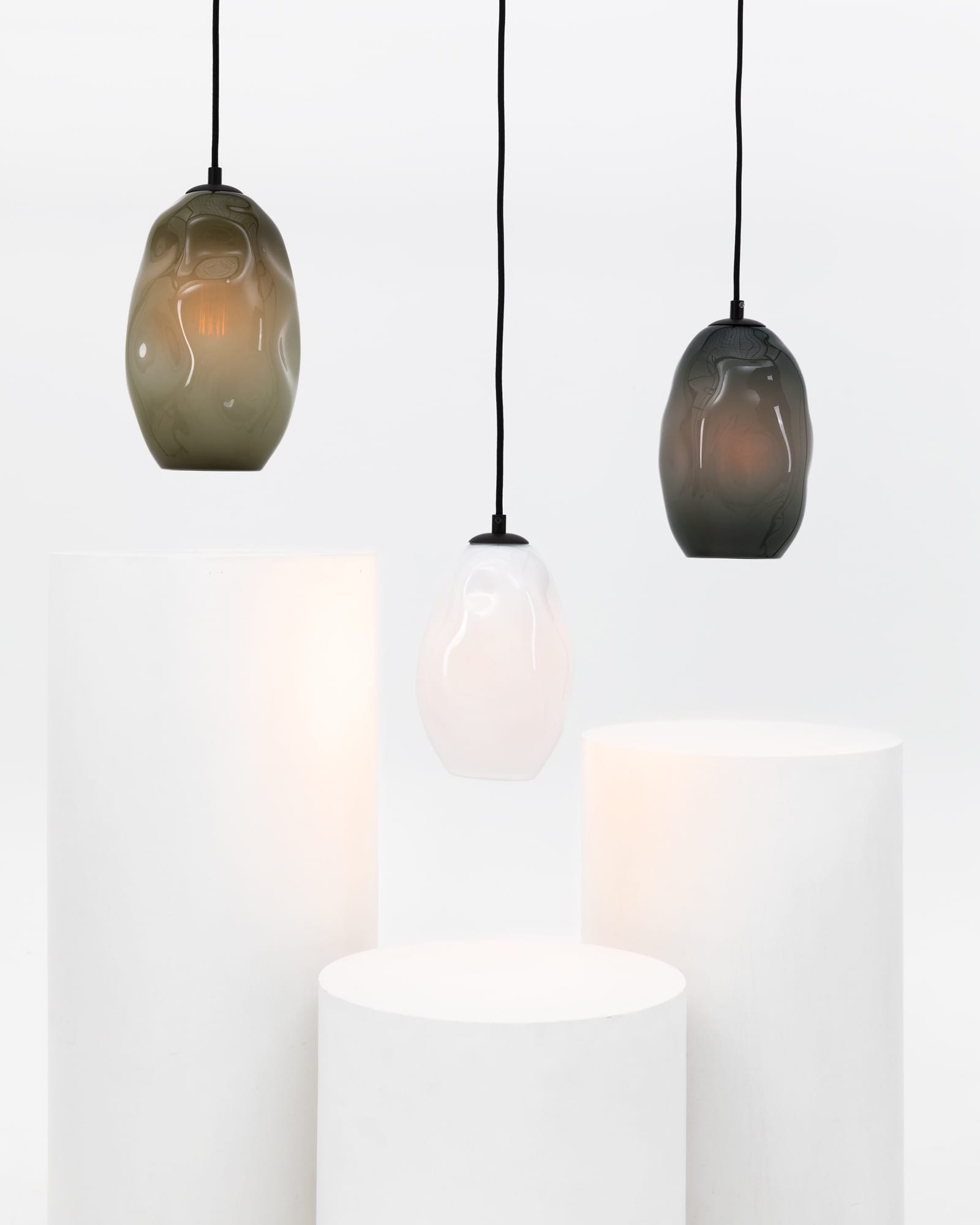 Pebble Oval Pendant Light