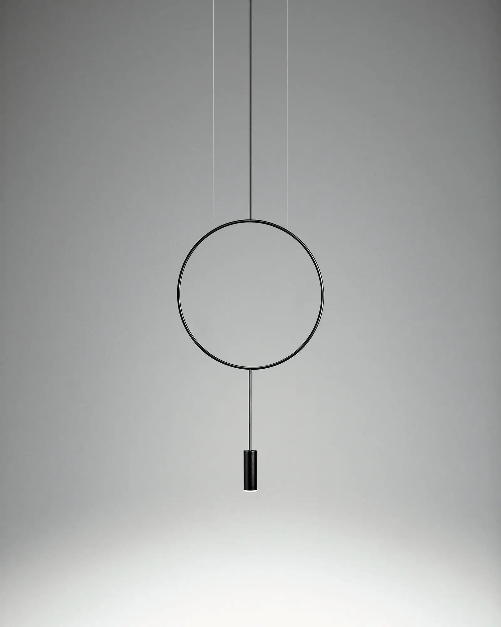 Revolta Pendant Light