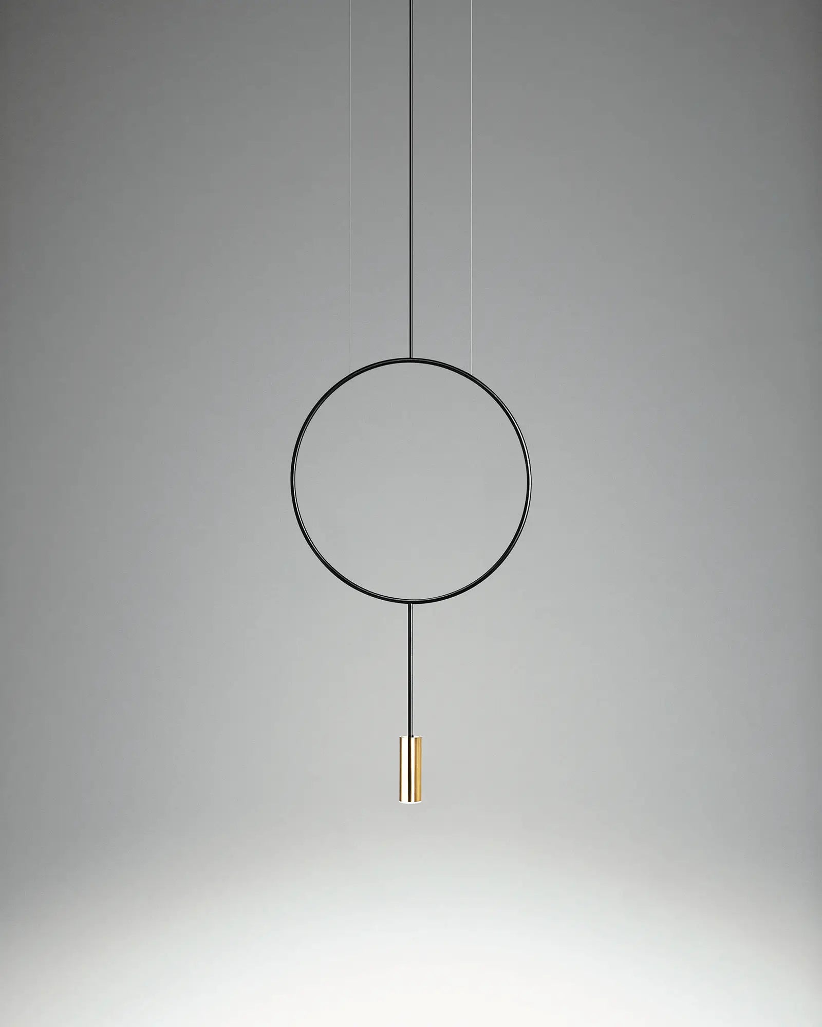 Revolta Pendant Light