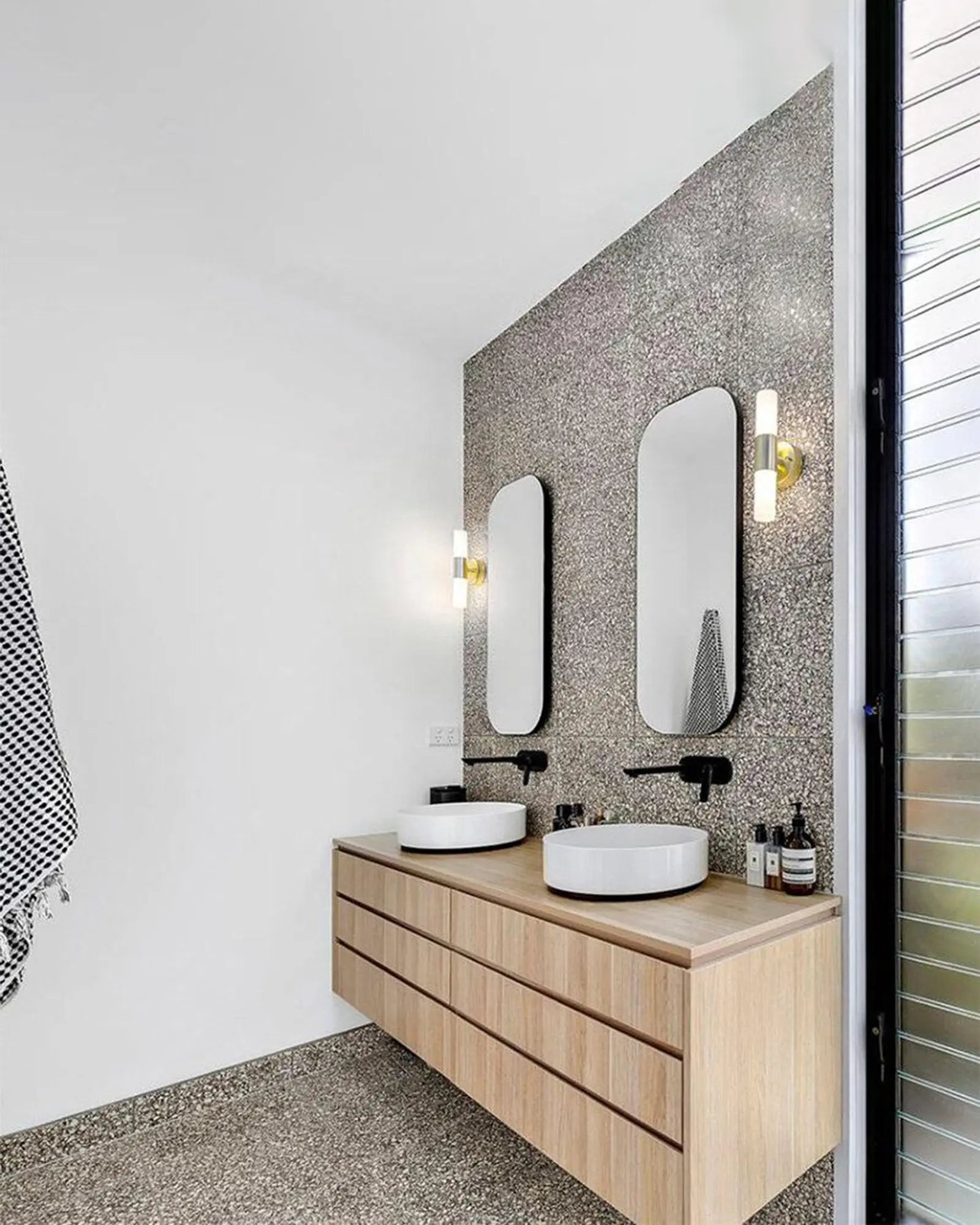 Mirrored wall online lights