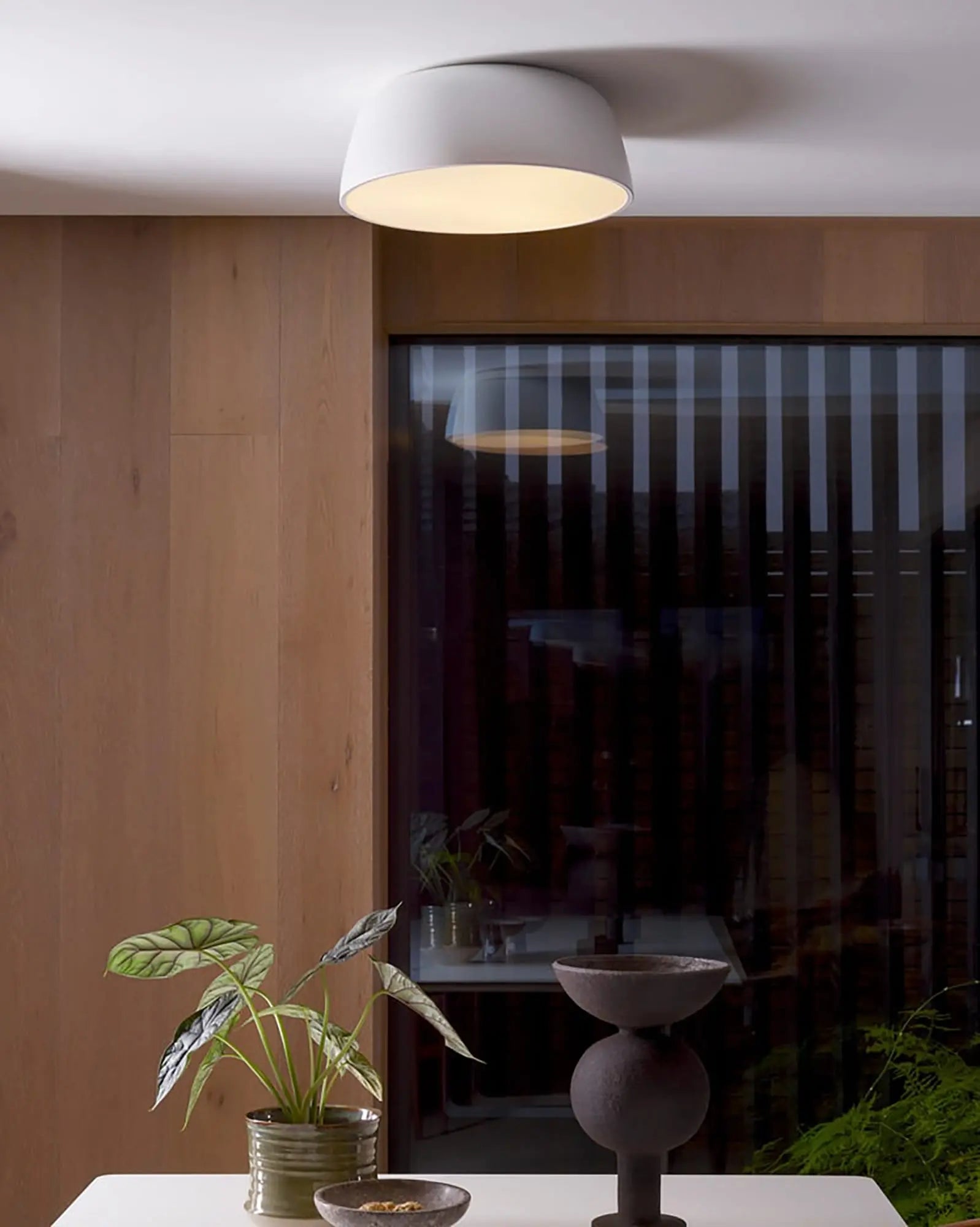Taiko Ceiling light above a dining table