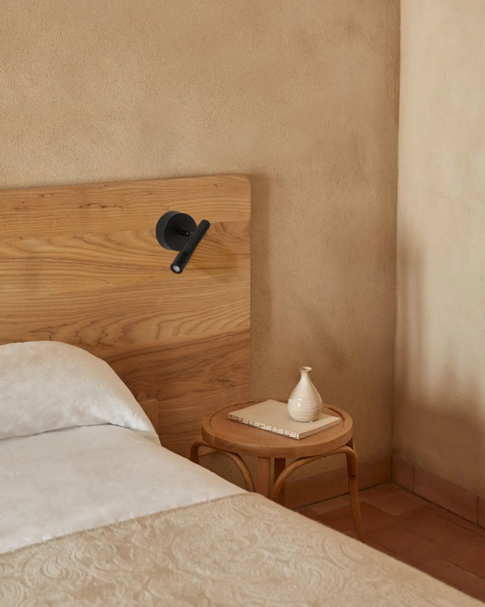 Ycro Wall Light